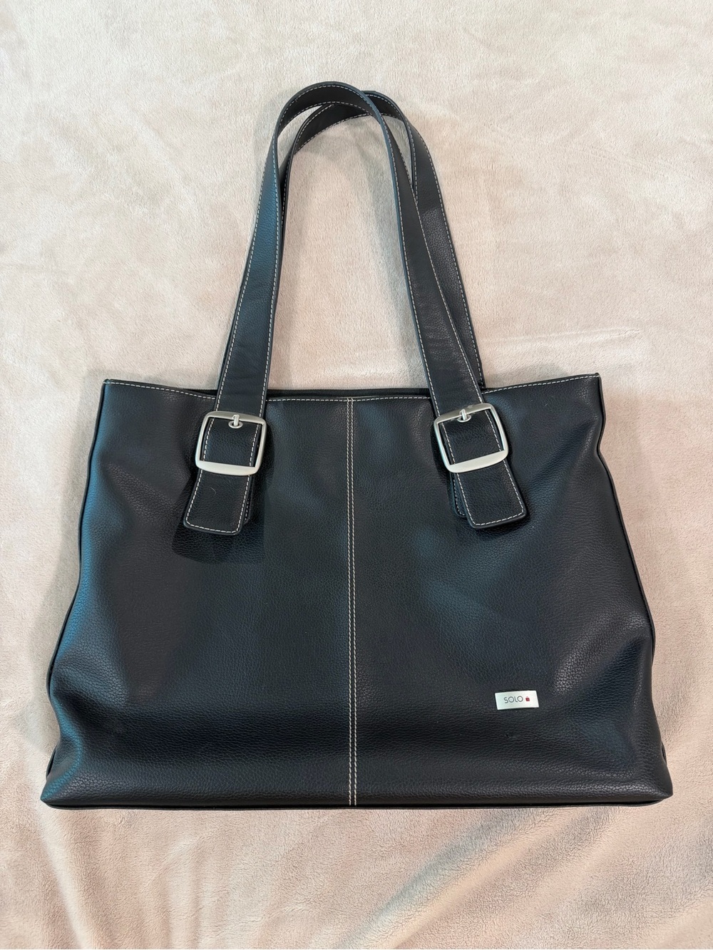 solo Black Textured Leather Bag with Silver Logo Plate and Red Accent